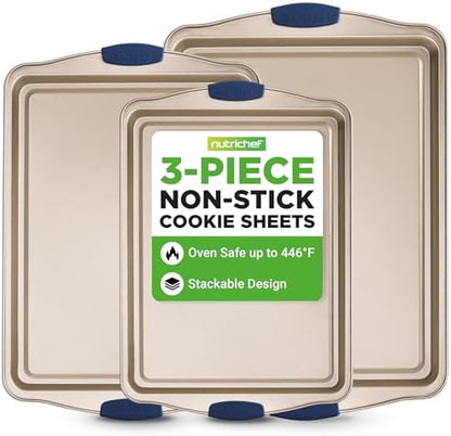 NutriChef 3‑Piece Non‑Toxic Cookie Sheets for Baking – Premium Carbon Steel Oven Tray Set with Blue Silicone Handles – Nonstick Baking Sheet Set for Cookies, Pastries & Oven‑Safe Cooking
