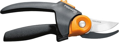 Fiskars Pruning Shears, Bypass Pruner that Cuts Through Stems up to 3/4-Inch, PowerGear Technology For More Power on Every Cut