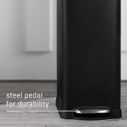 happimess HPM1007B Betty Retro 8-Gallon Step-Open Trash Can