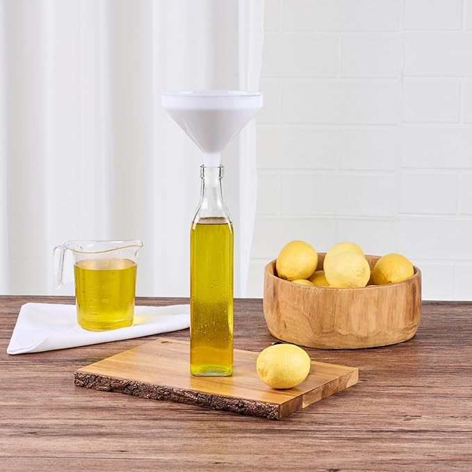 Restaurantware-Met Lux 16-ounce Plastic Funnel, 1 Plastic Funnel