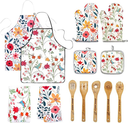 13 Pcs Kitchen Stuff Accessories Include 5 Cute Wooden Spoons & 2 Kitchen Oven