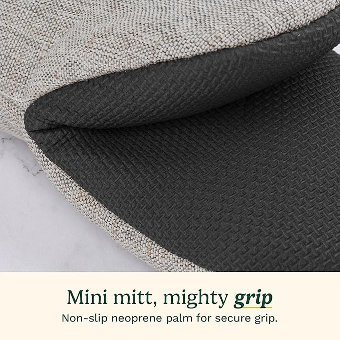 Cuisinart Heritage Mini Oven Mitts – 5.5” x 7” Heat-Resistant Kitchen Mitts
