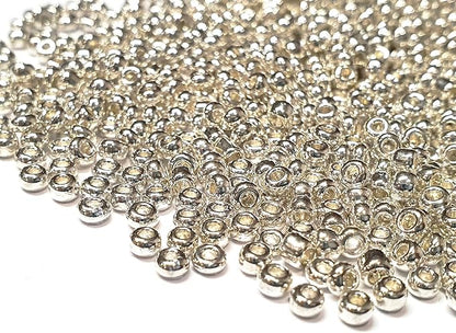 Perlin Glass Seed Beads 4mm 6/0 Round Mini Small Pony Spacer Beads 1100pcs for Jewelry Making Earrings Bracelets Pendants Waist DIY Handmade Metallic Color Kit (Silver Shiny)