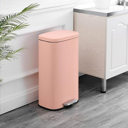 happimess HPM1011F Curtis 8-Gallon Step-Open Trash Can, Fingerprint Resistant